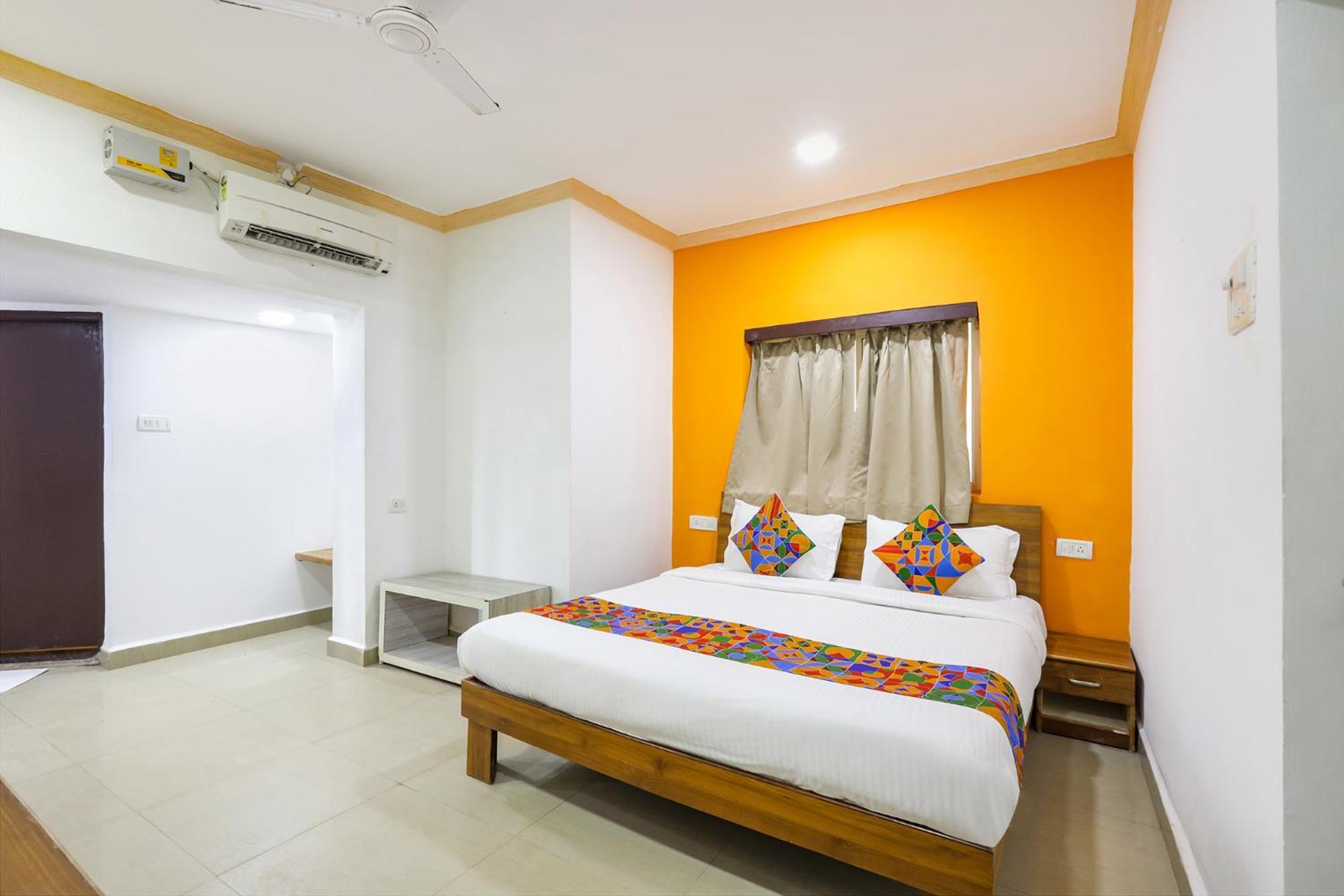 Fabhotel Grand Royal By Casa Dos Reis, 400m From Beach, Goa Hotel