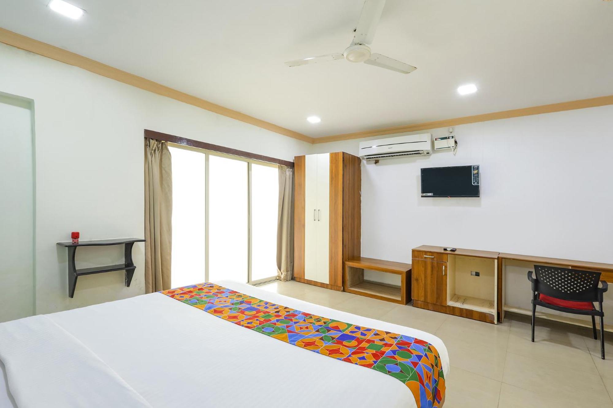 Hotel Fabhotel Grand Royal By Casa Dos Reis, 400m From Beach, Goa Candolim